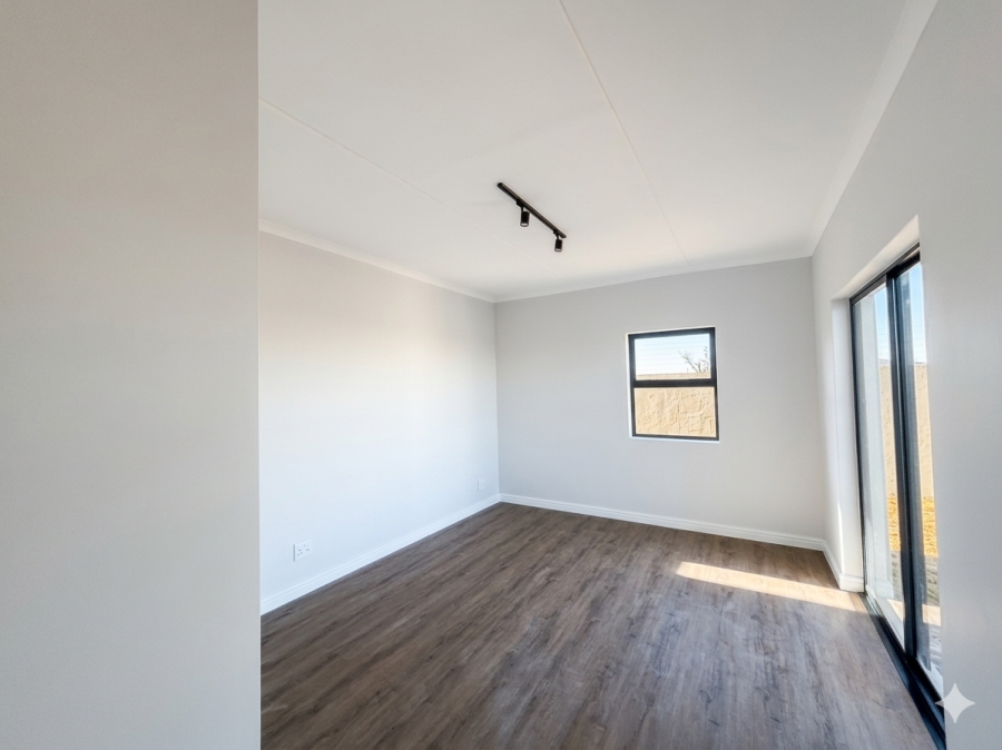 To Let 2 Bedroom Property for Rent in Sandown Western Cape
